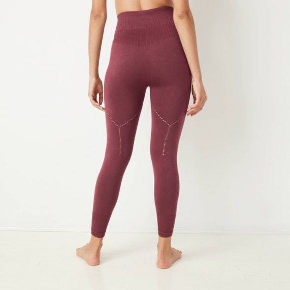 NWOT Joy Lab High-Waisted Seamless 7/8 Leggings Burgundy Red - Picture 3 of 10